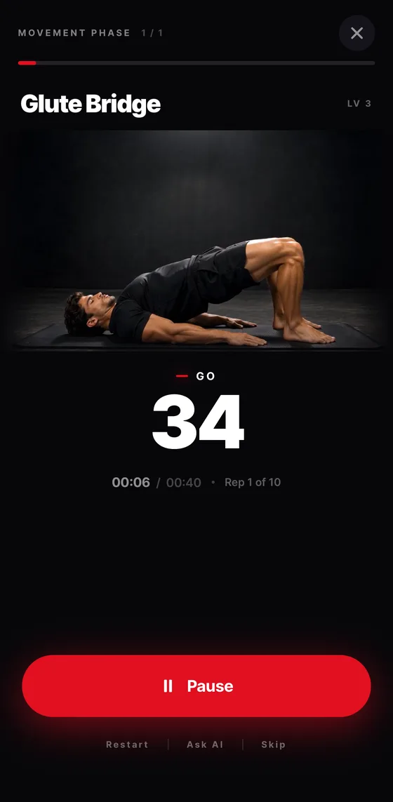 A body exercise running with a demonstration photo and rep counter